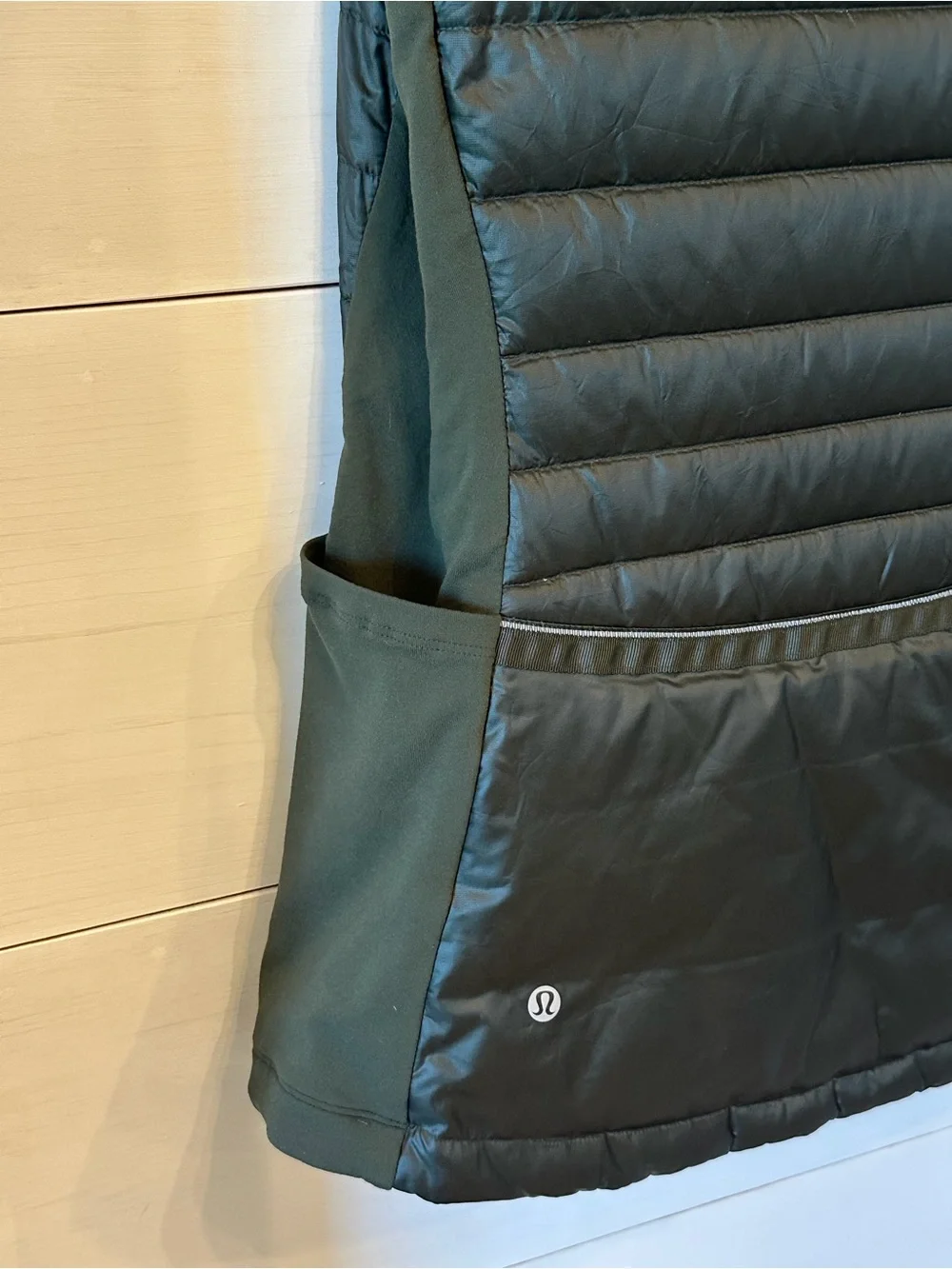 lululemon athletica Quilted Puffer Vest - Olive Green